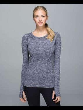 Long Sleeve Seamless Heathered Top in Heather Purple